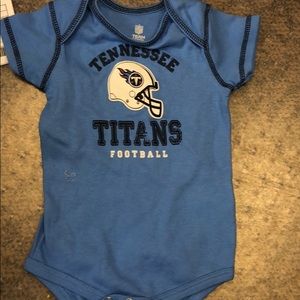 NFL One Pieces - New Tennessee Titans baby 18 months bodysuit NFL One Pieces - New Tennessee Titans baby 18 months bodysuit